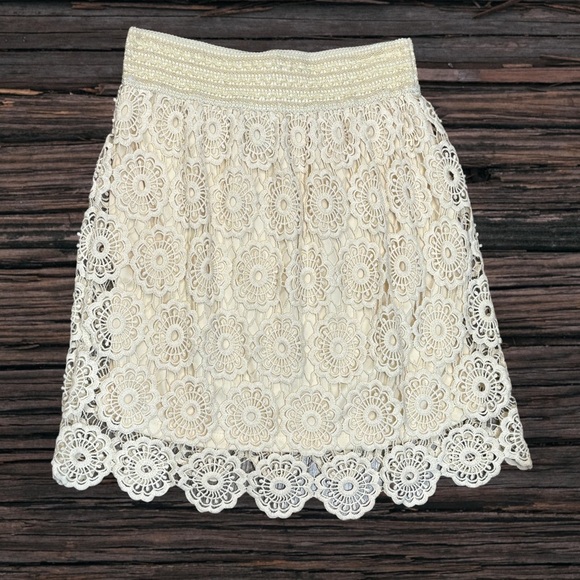 Papillon Blanc Cream Smocked A-line Mini Skirt - Picture 2 of 3